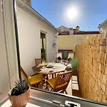 아파트 Baixa And Alfama At Your Doorstep, Terrace Aircon *